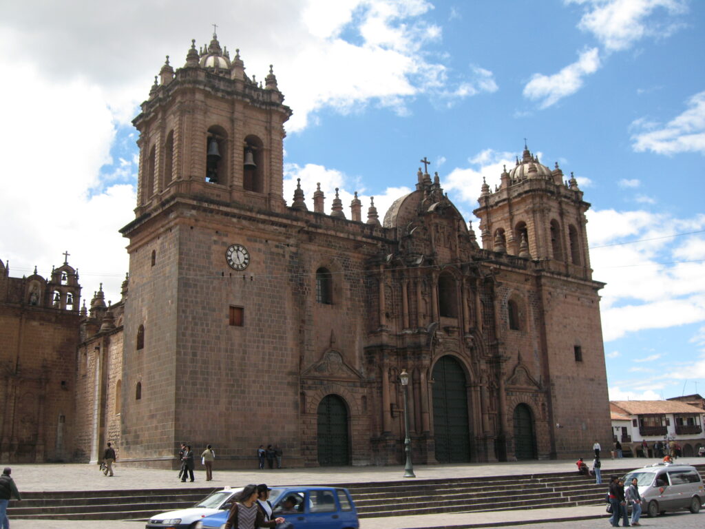 Lima – Flight to Cusco – City Tour