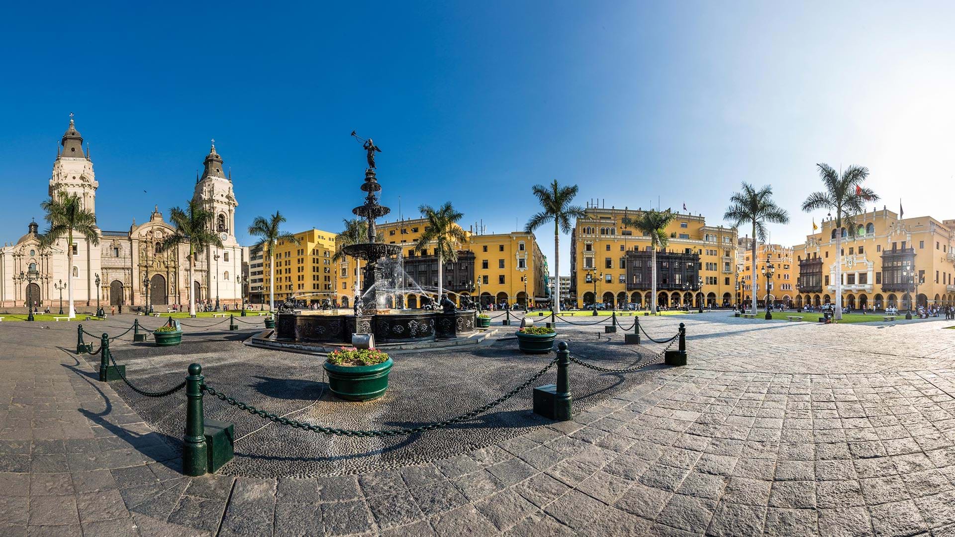 Cusco – Flight to Lima